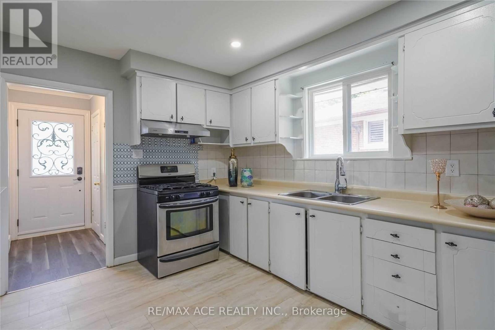Main - 132 Janray Drive, Toronto, Ontario  M1G 1Y9 - Photo 4 - E12218555