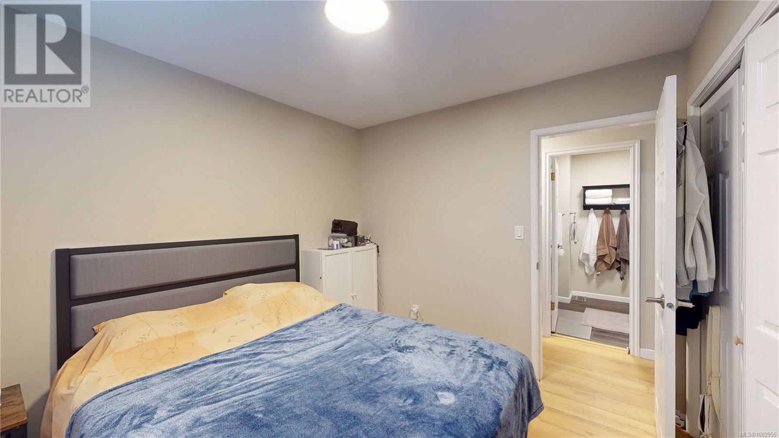 4767 Cordova Bay Rd, Saanich, British Columbia  V8Y 2J7 - Photo 16 - 1002950