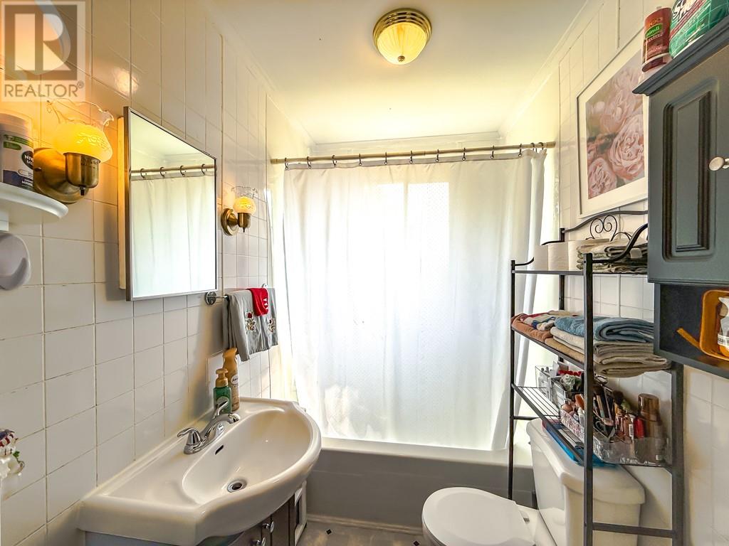 330-332 Shearstown Road, Bay Roberts, Newfoundland & Labrador  A0A 1G0 - Photo 12 - 1286437