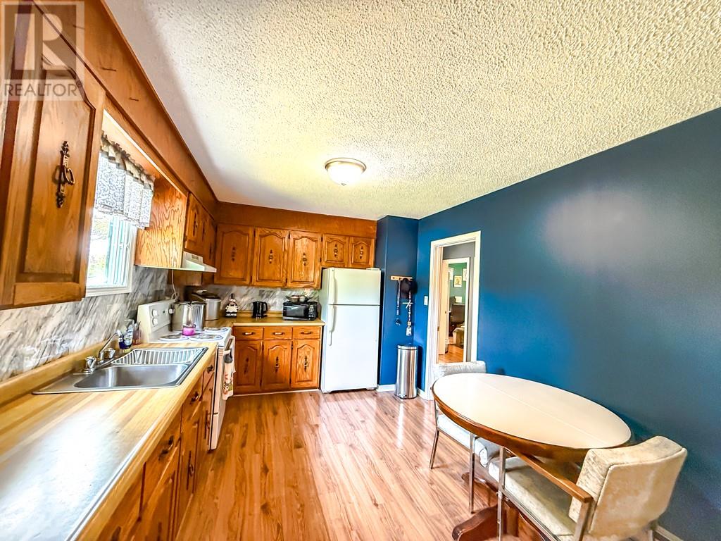 Property at 330-332 Shearstown Road image 5