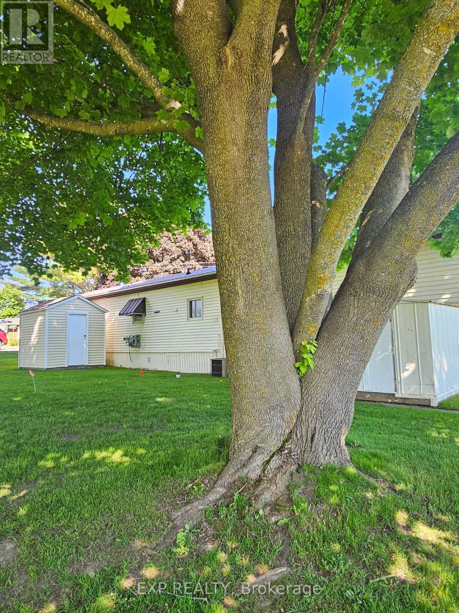 15 - 1871 Oxford Avenue, Elizabethtown-Kitley, Ontario  K6V 7B5 - Photo 19 - X12218742