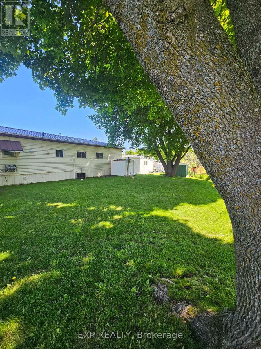 15 - 1871 Oxford Avenue, Elizabethtown-Kitley, Ontario  K6V 7B5 - Photo 20 - X12218742