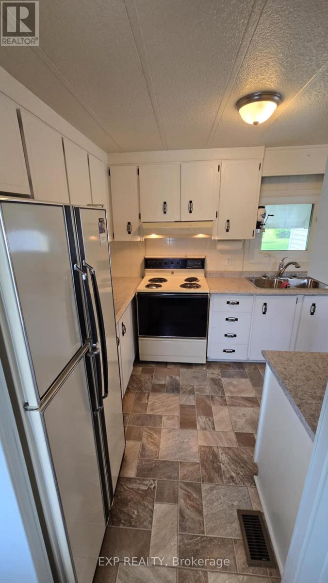15 - 1871 Oxford Avenue, Elizabethtown-Kitley, Ontario  K6V 7B5 - Photo 8 - X12218742