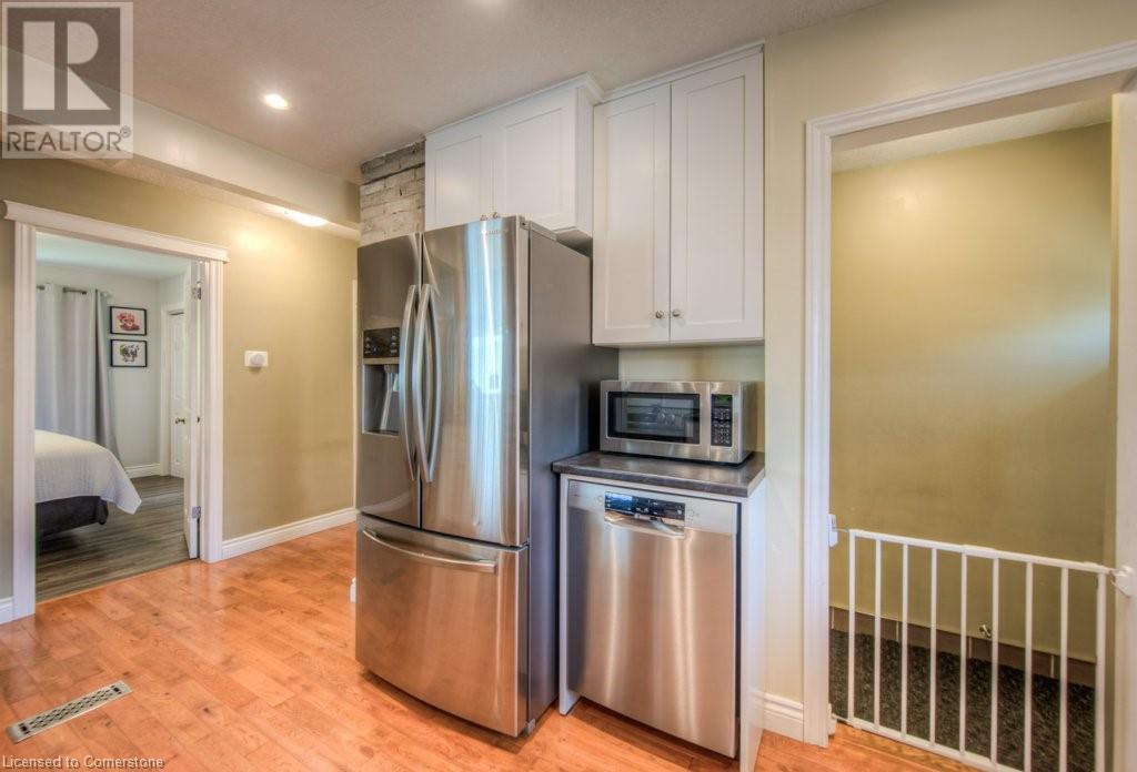 1212 Queen's Boulevard, Kitchener, Ontario  N2M 1C3 - Photo 13 - 40740182