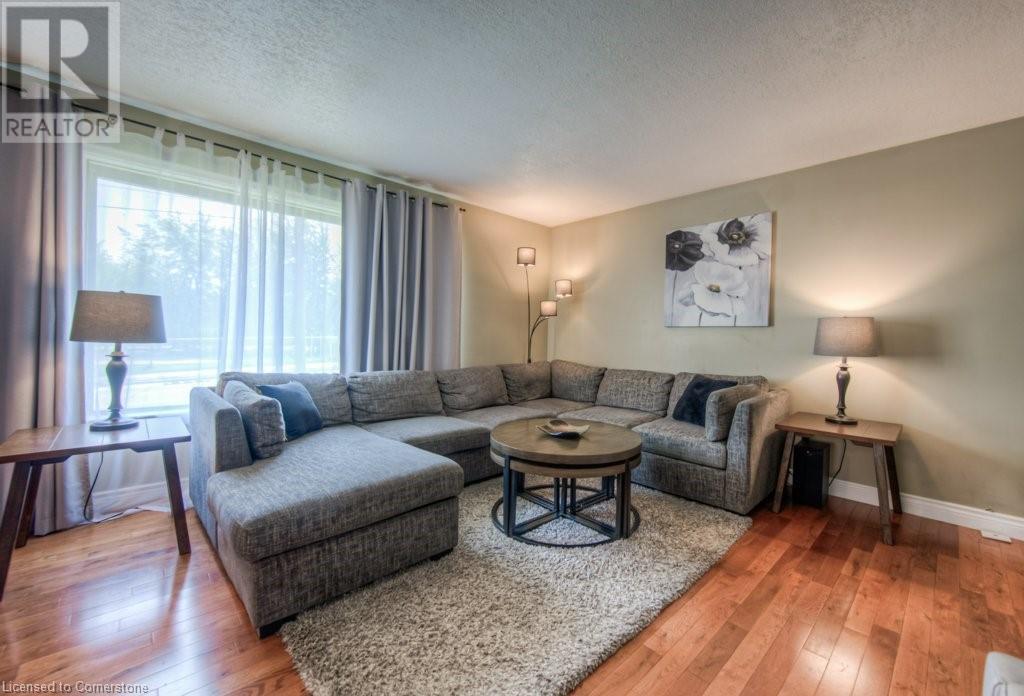 1212 Queen's Boulevard, Kitchener, Ontario  N2M 1C3 - Photo 2 - 40740182