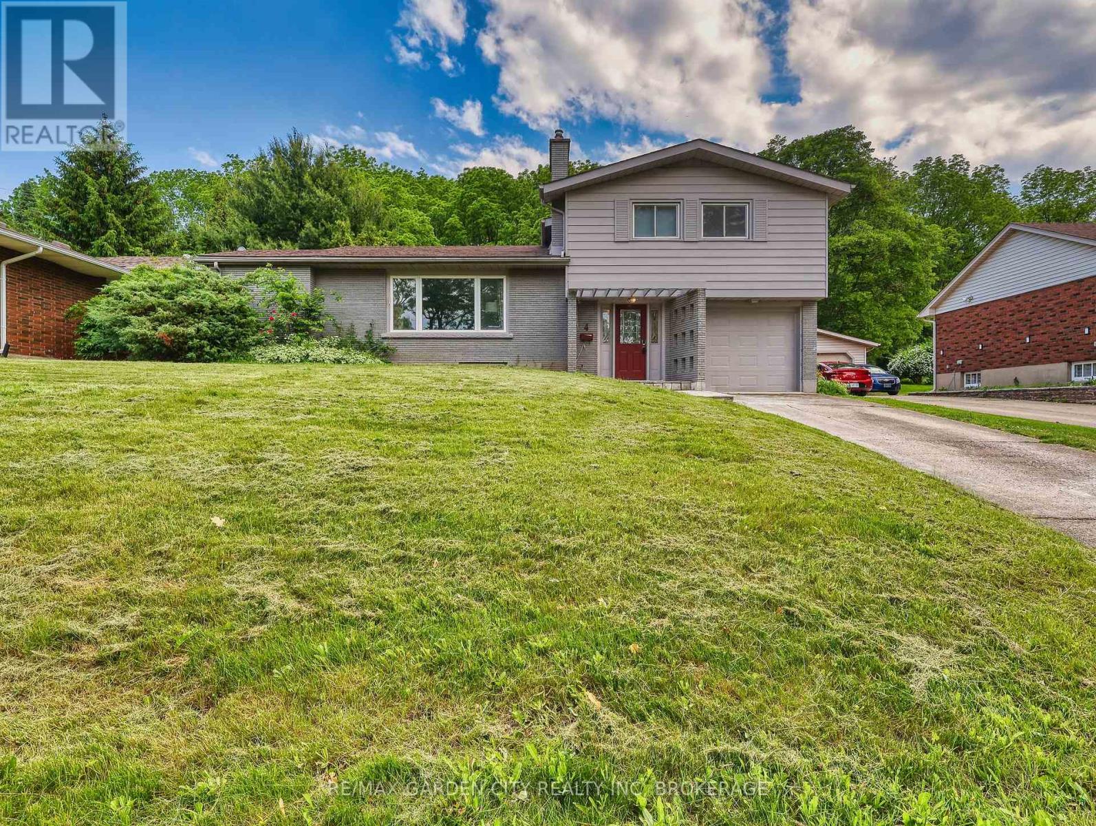 Property at 4 ROCKDALE AVENUE image 1