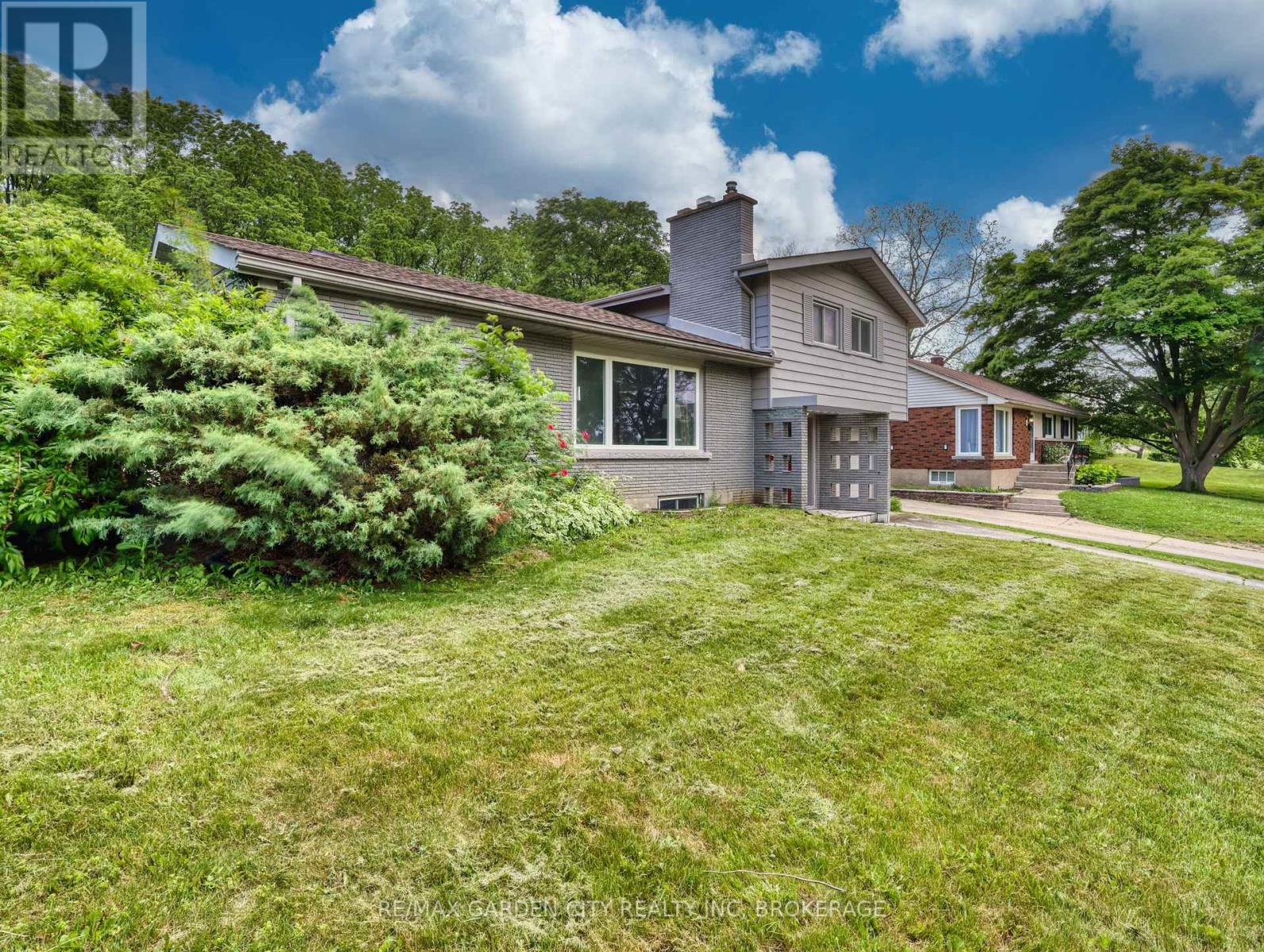 Property at 4 ROCKDALE AVENUE image 3