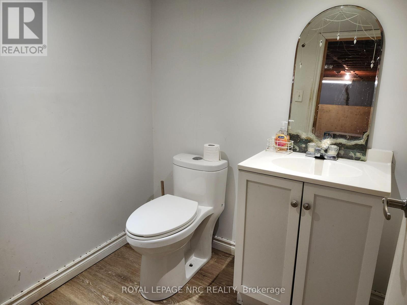 474 East Main Street, Welland, Ontario  L3B 3X6 - Photo 10 - X12218771