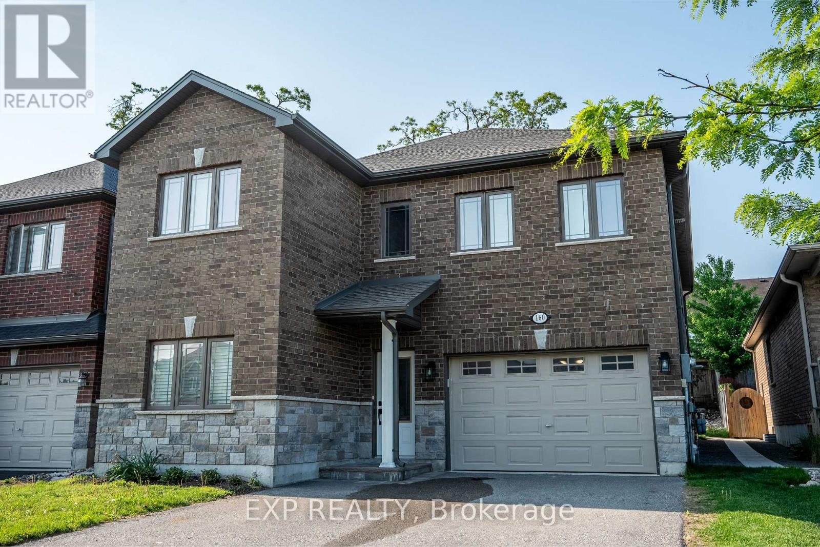 160 BISHOP DRIVE, Barrie, Ontario