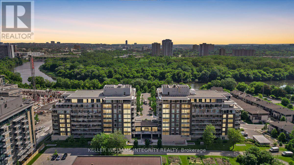 3 - 570 De Mazenod Avenue, Ottawa, Ontario  K1S 5X2 - Photo 1 - X12217286