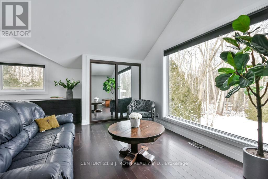 10457 Darkwood Road, Milton, Ontario  L0P 1J0 - Photo 15 - W12218491