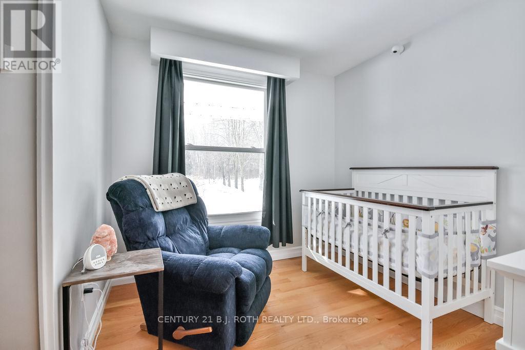 10457 Darkwood Road, Milton, Ontario  L0P 1J0 - Photo 16 - W12218491