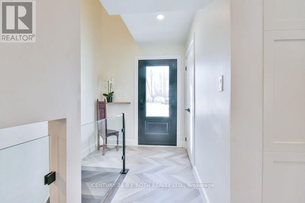10457 Darkwood Road, Milton, Ontario  L0P 1J0 - Photo 19 - W12218491