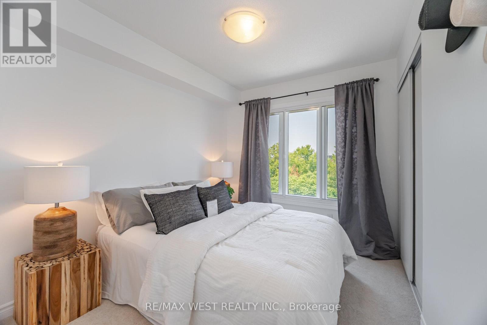 4 - 150 Long Branch Avenue, Toronto, Ontario  M8W 0A9 - Photo 26 - W12218500
