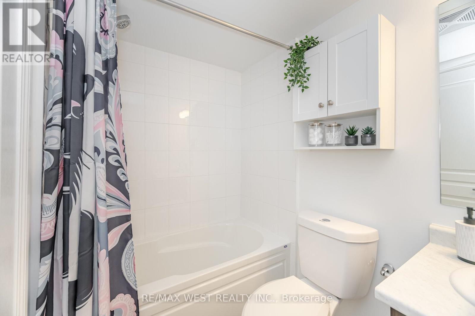 4 - 150 Long Branch Avenue, Toronto, Ontario  M8W 0A9 - Photo 29 - W12218500