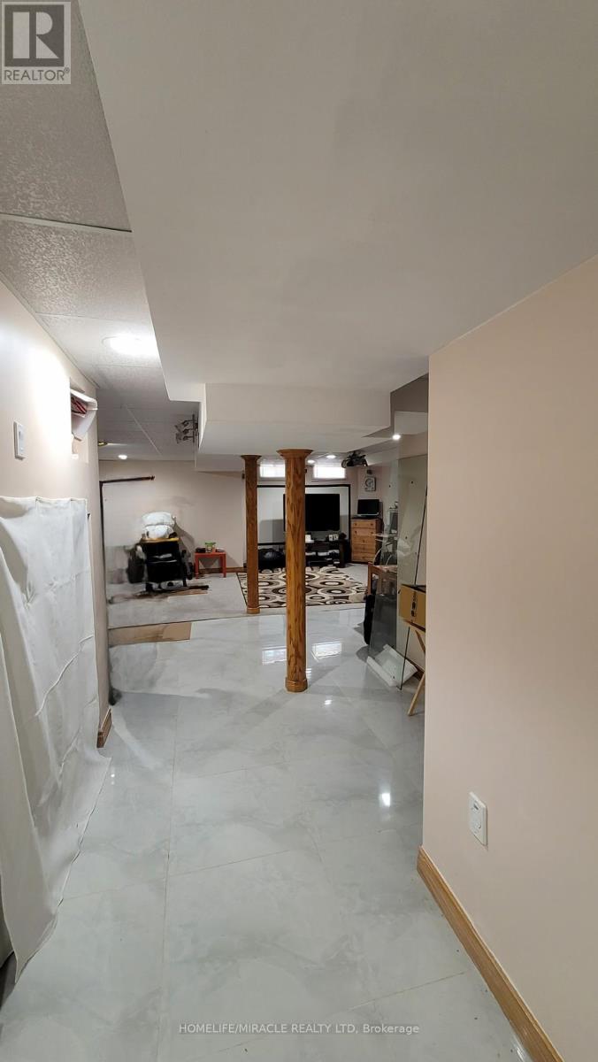 144 Sandyshores Drive W, Brampton, Ontario  L6R 2M3 - Photo 32 - W12218520