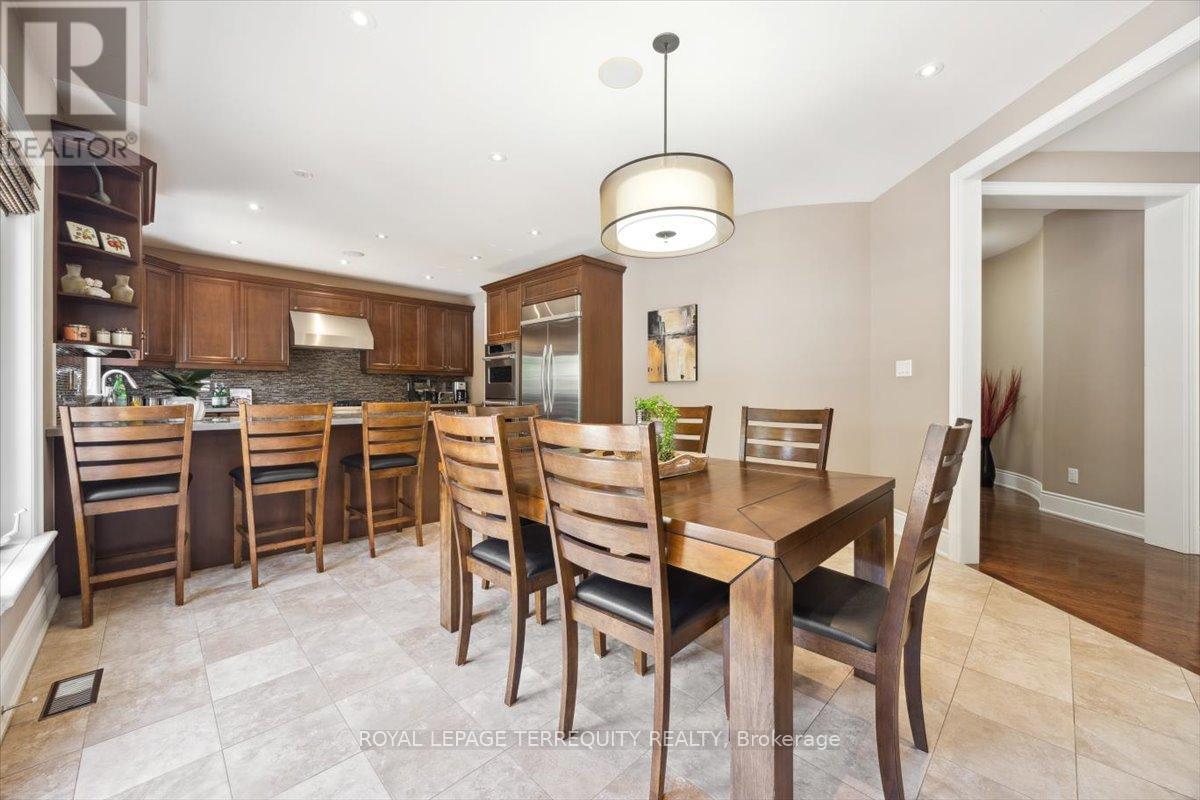 113 Royal West Drive, Brampton, Ontario  L6X 0V4 - Photo 13 - W12218530