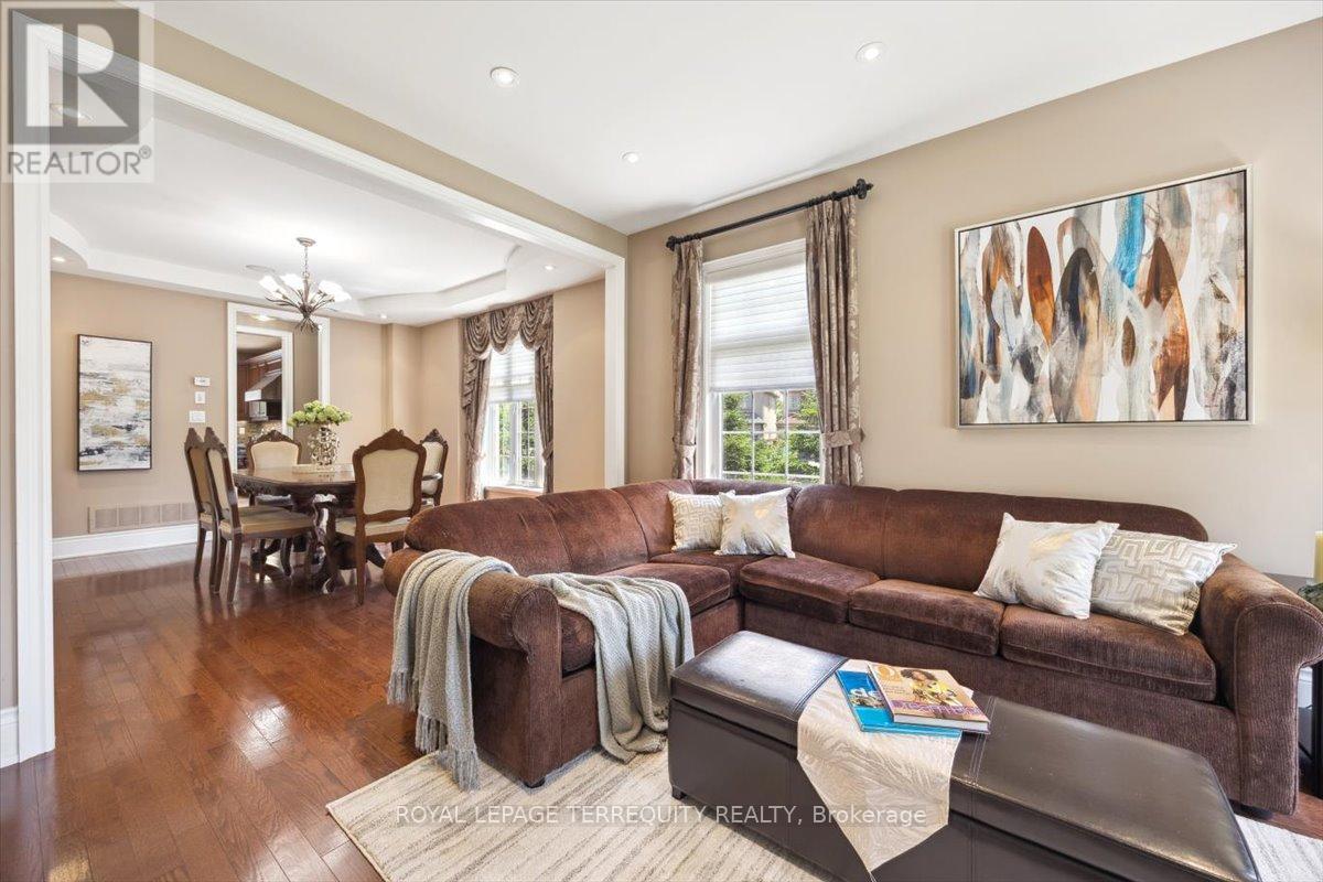 113 Royal West Drive, Brampton, Ontario  L6X 0V4 - Photo 23 - W12218530