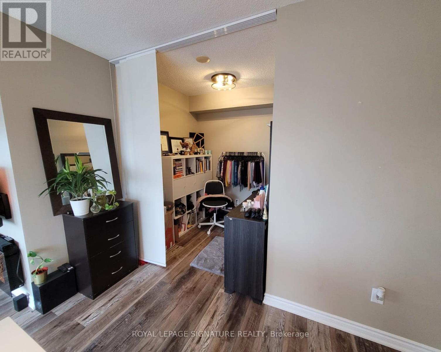3208 - 385 Prince Of Wales Drive, Mississauga, Ontario  L5B 0C6 - Photo 6 - W12218550