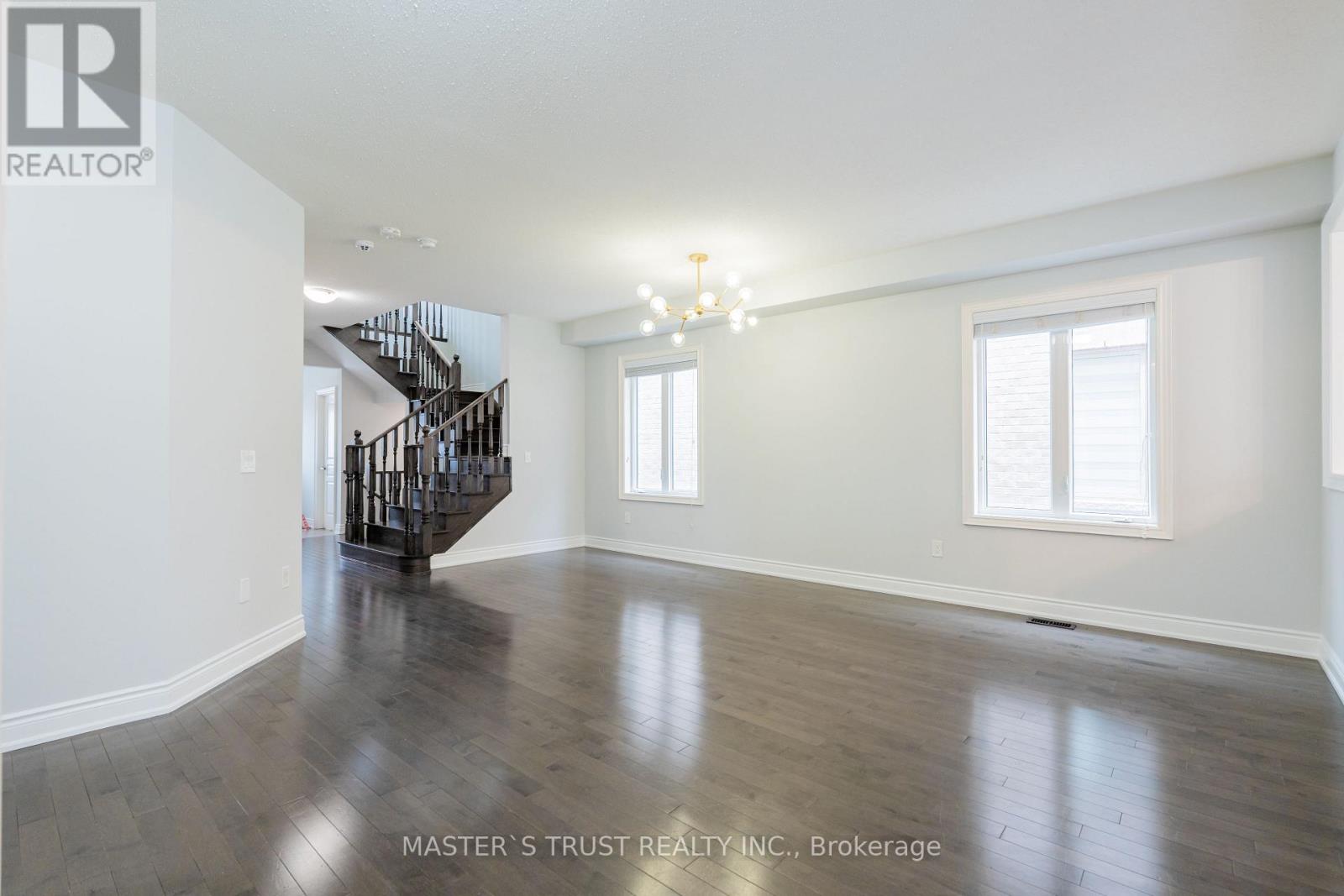 1562 Leger Way, Milton, Ontario  L9E 1H4 - Photo 8 - W12218574