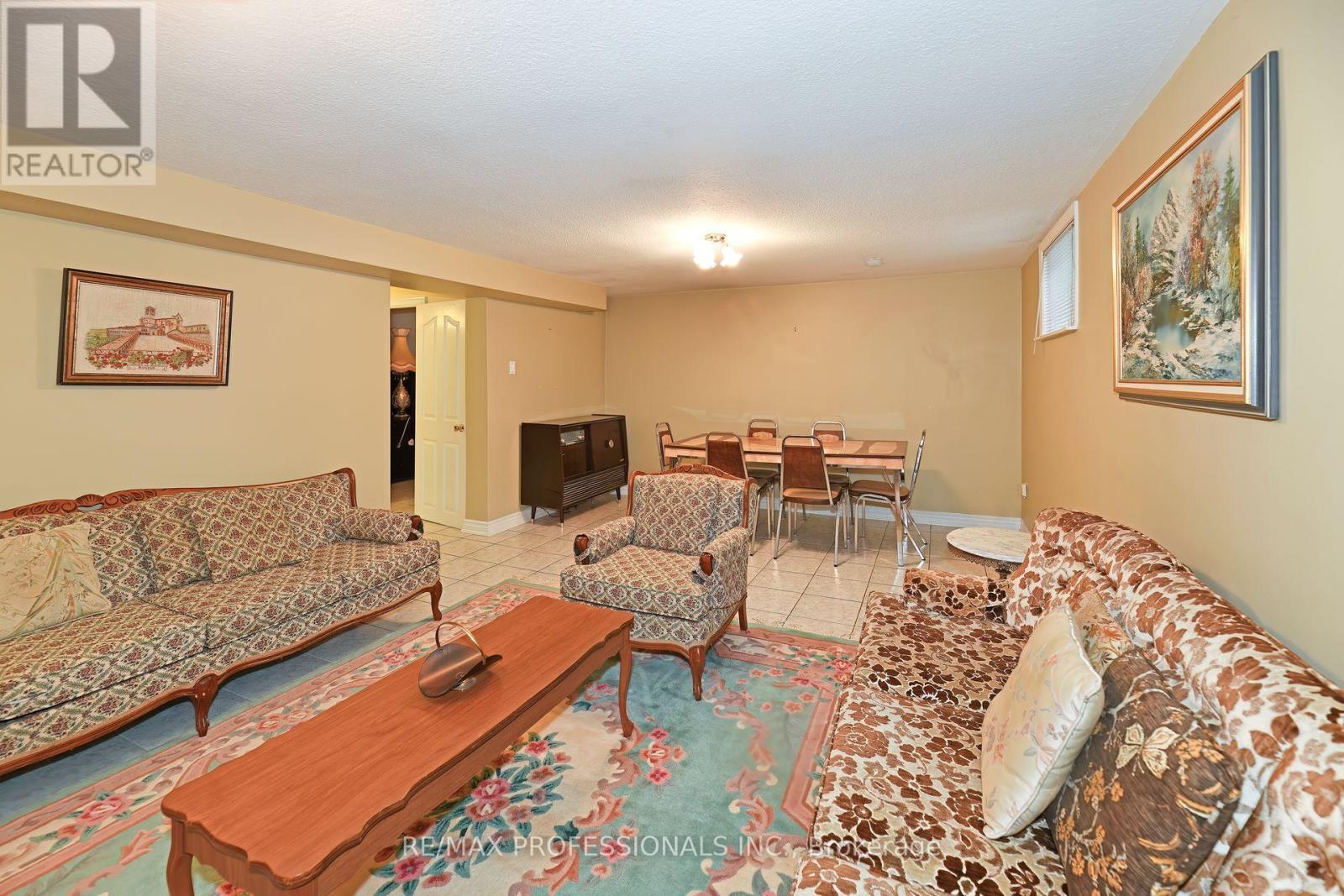 118 Nordin Avenue, Toronto, Ontario  M8Z 2B3 - Photo 16 - W12218593