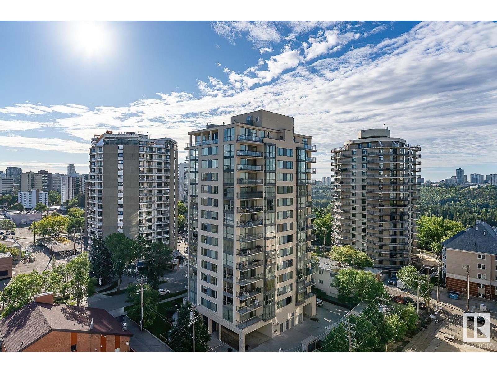 #604 10046 117 ST NW, Edmonton, Alberta
