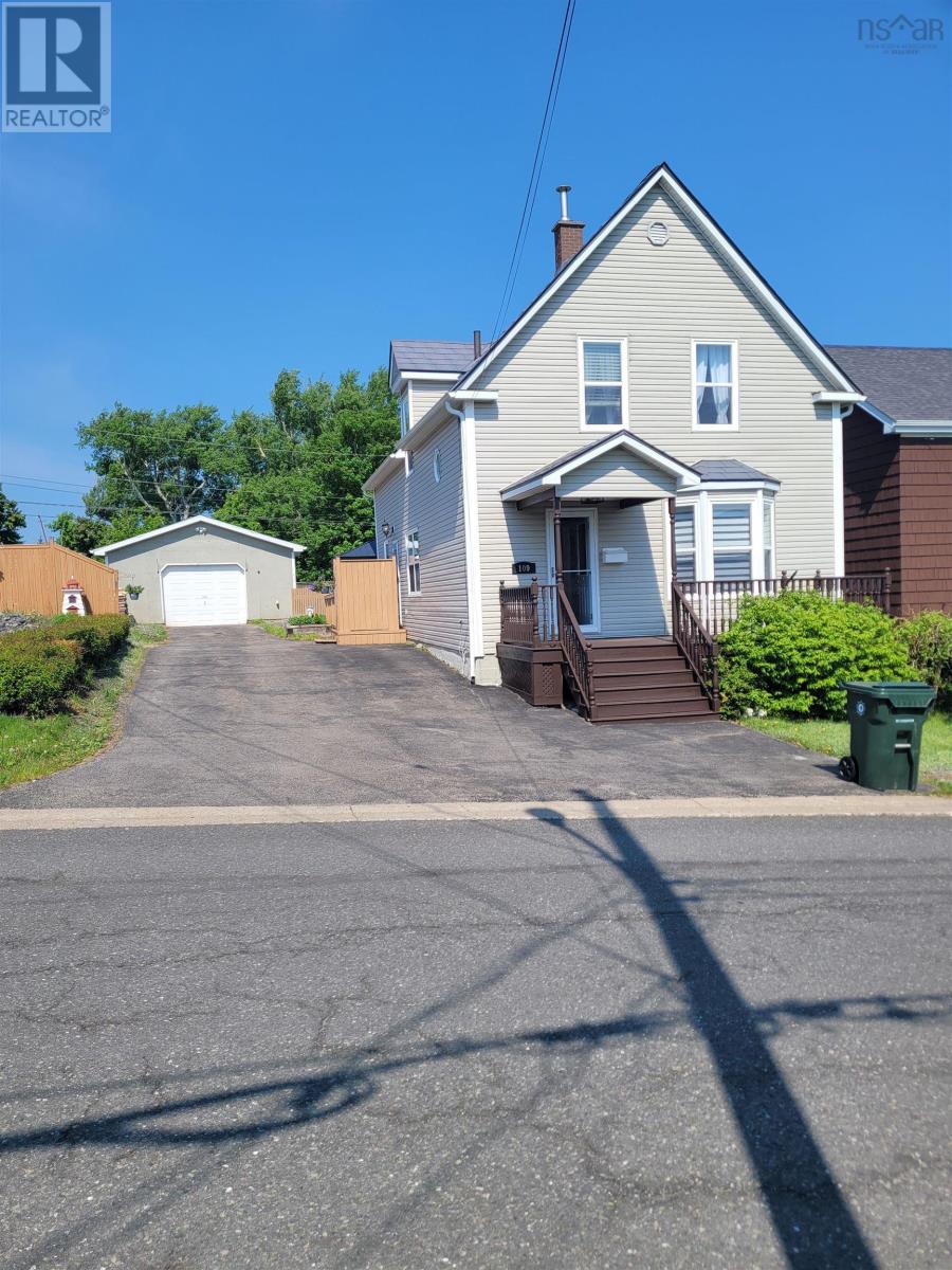 109 Alexander Street, Glace Bay, Nova Scotia  B1A 4A6 - Photo 1 - 202514498