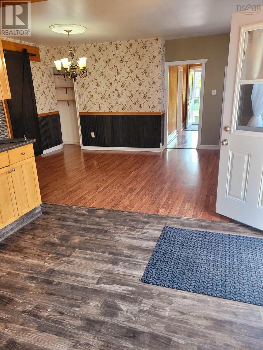 109 Alexander Street, Glace Bay, Nova Scotia  B1A 4A6 - Photo 4 - 202514498