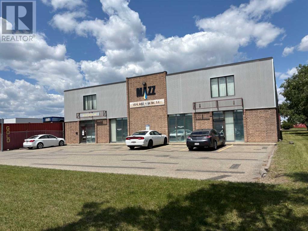 4452 64 Avenue SE, calgary, Alberta