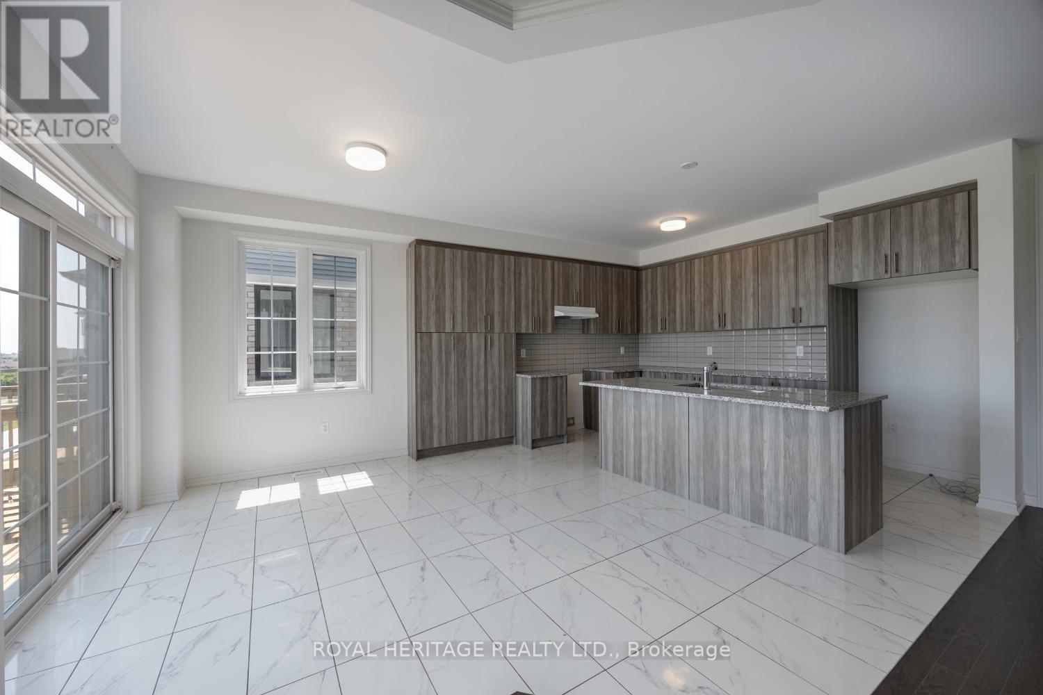 1010 Trailsview Avenue, Cobourg, Ontario  K9A 4J6 - Photo 4 - X12218827