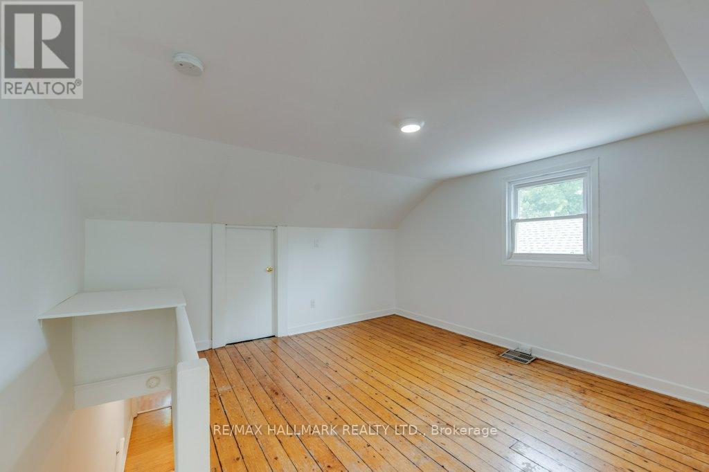 15 Seymour Avenue, Toronto, Ontario  M4J 3T3 - Photo 42 - E12215085