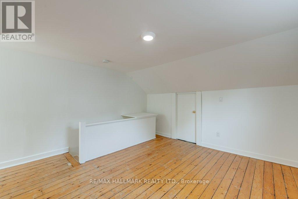 15 Seymour Avenue, Toronto, Ontario  M4J 3T3 - Photo 43 - E12215085