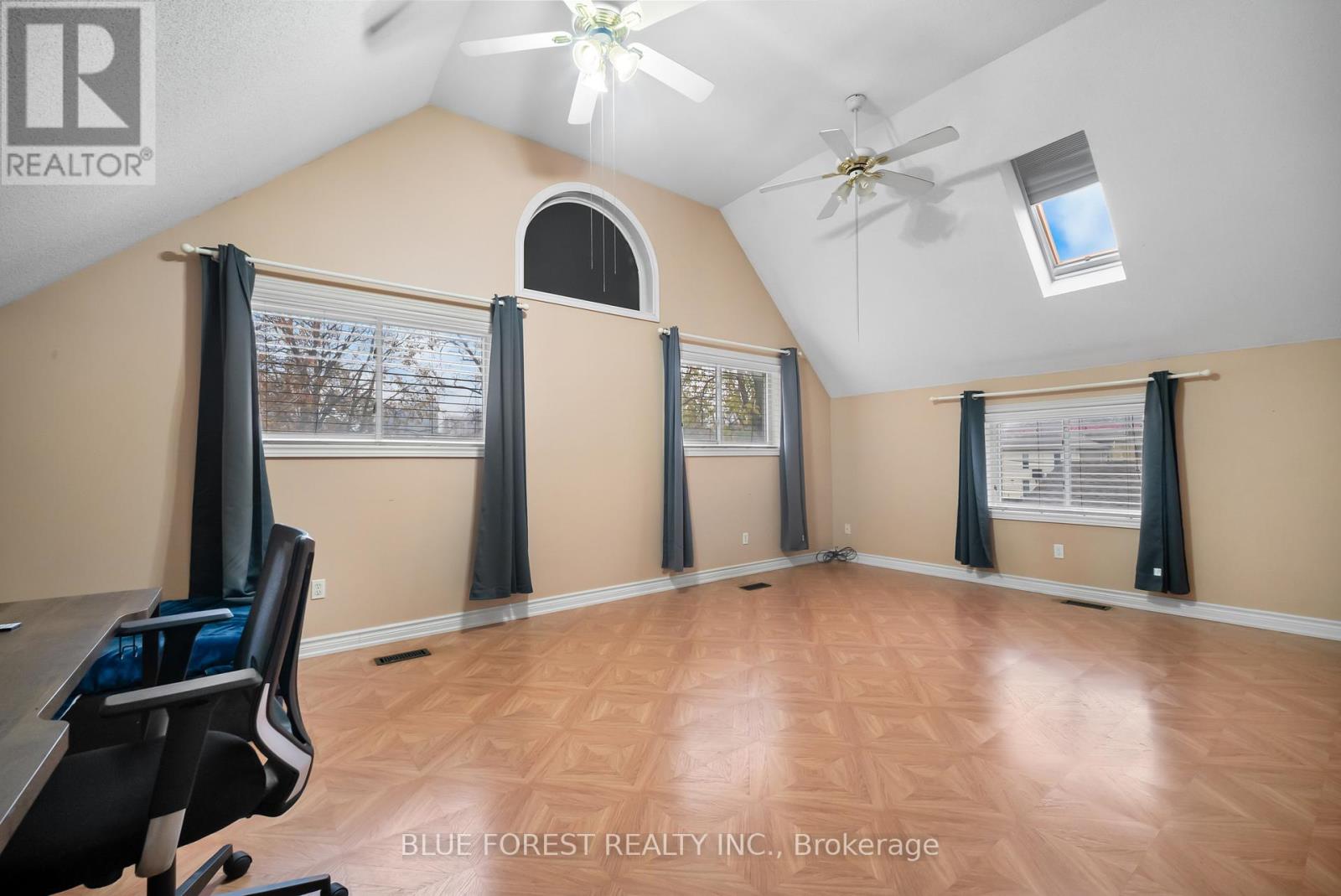 246 Grey Street, London East (East K), Ontario  N6B 1G5 - Photo 12 - X12218848