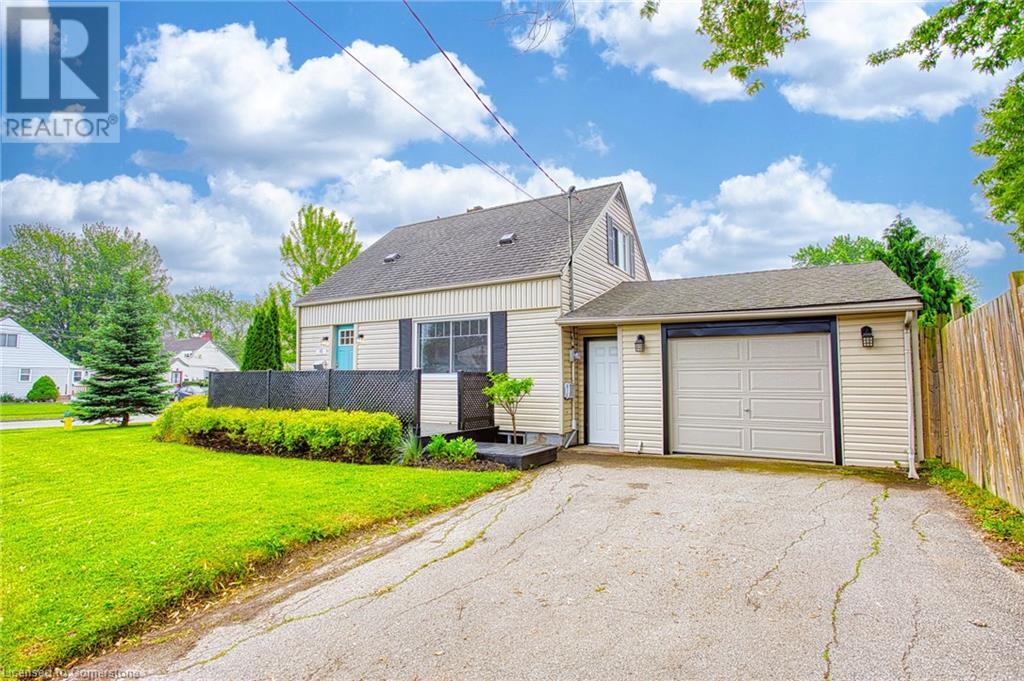 45 Whyte Avenue N, Thorold, Ontario  L2V 2T6 - Photo 4 - 40738467