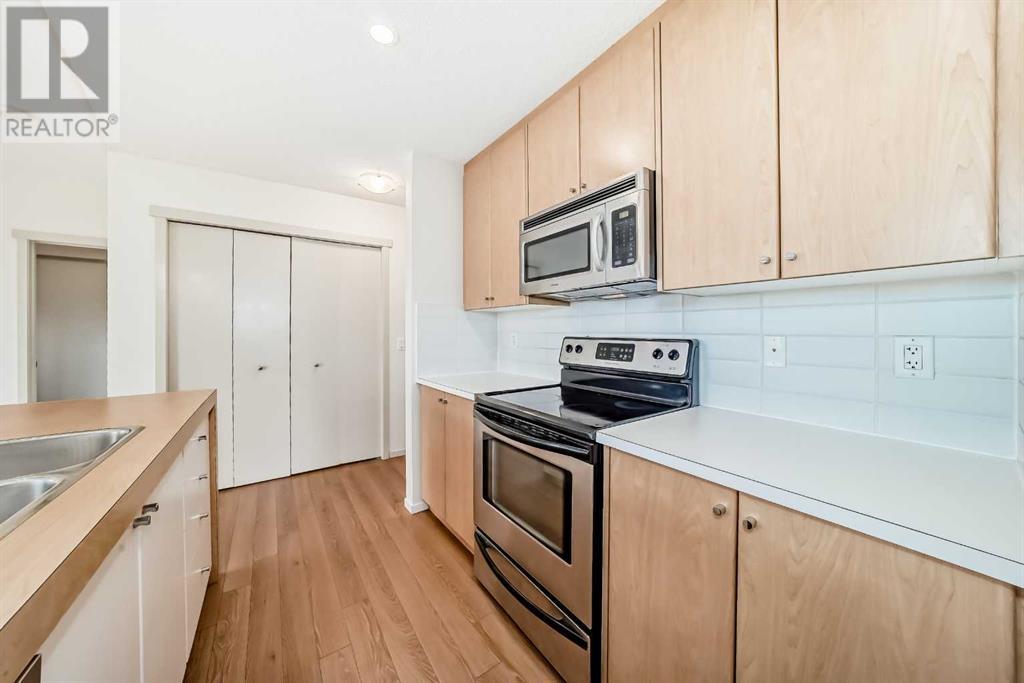 Property at 143, 300 Evanscreek Court NW image 5