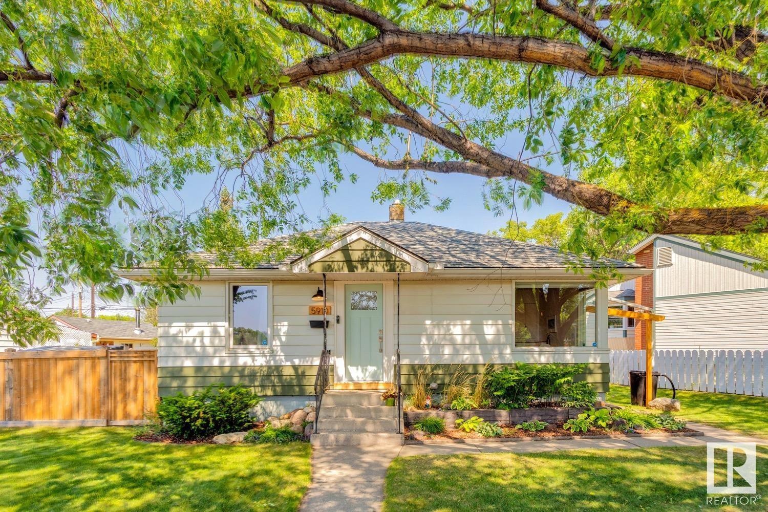 5910 120 AV NW, edmonton, Alberta