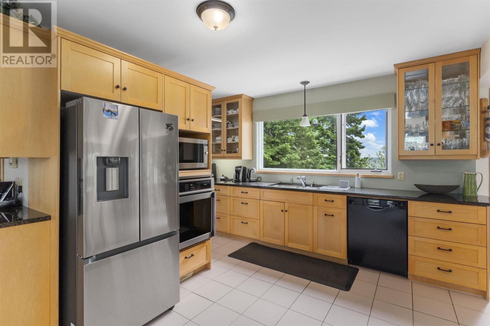 1625 Coral Bay Dr, Shuniah, Ontario  P7A 0G4 - Photo 17 - TB251648