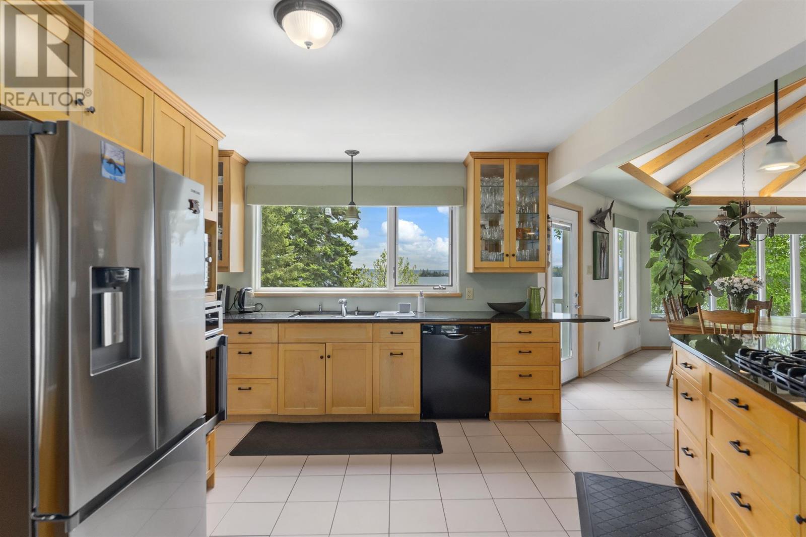 1625 Coral Bay Dr, Shuniah, Ontario  P7A 0G4 - Photo 19 - TB251648