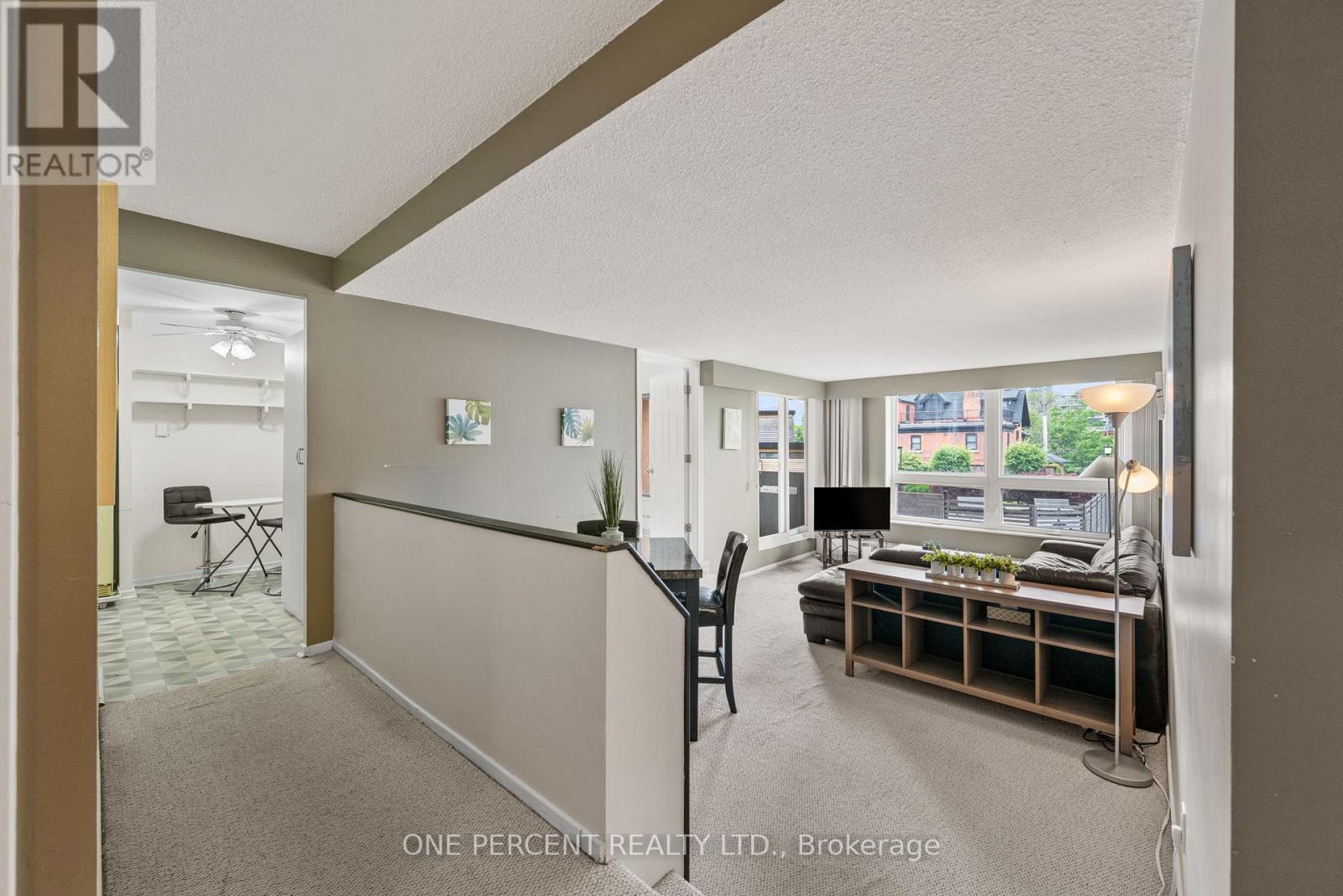 201 - 373 Laurier Avenue E, Ottawa, Ontario  K1N 8X6 - Photo 6 - X12218820