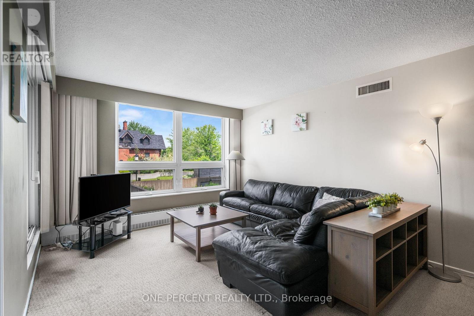201 - 373 Laurier Avenue E, Ottawa, Ontario  K1N 8X6 - Photo 9 - X12218820