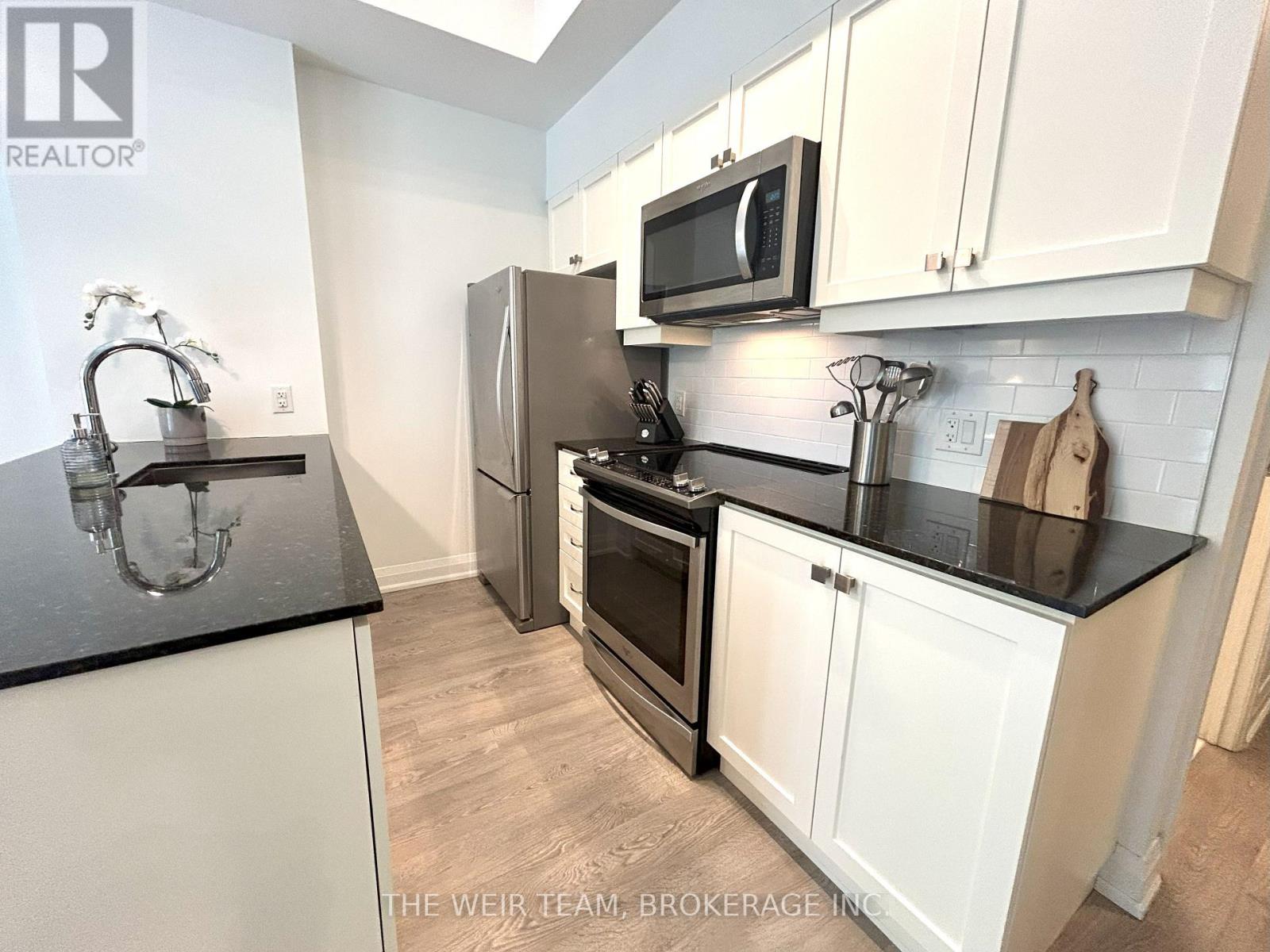 101 - 1400 Kingston Road, Toronto (Birchcliffe-Cliffside), Ontario  M1N 0C2 - Photo 5 - E12213640