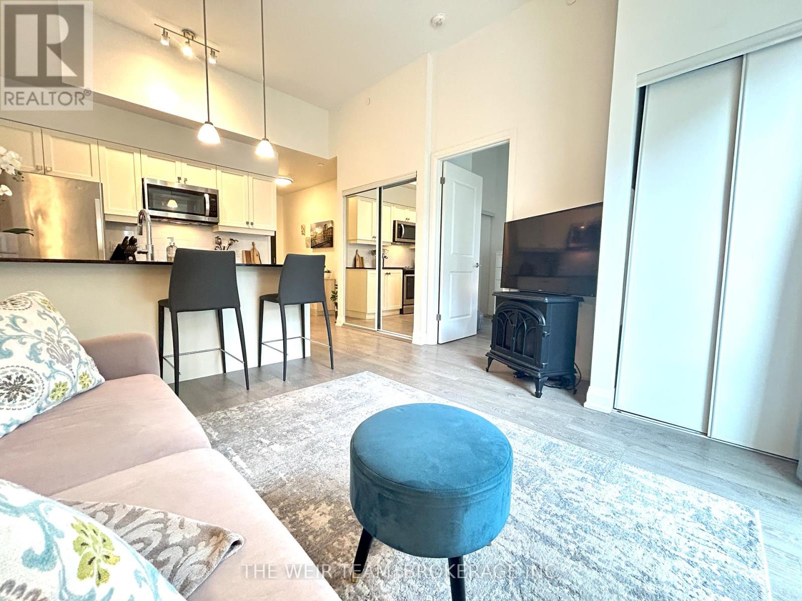 101 - 1400 Kingston Road, Toronto (Birchcliffe-Cliffside), Ontario  M1N 0C2 - Photo 8 - E12213640