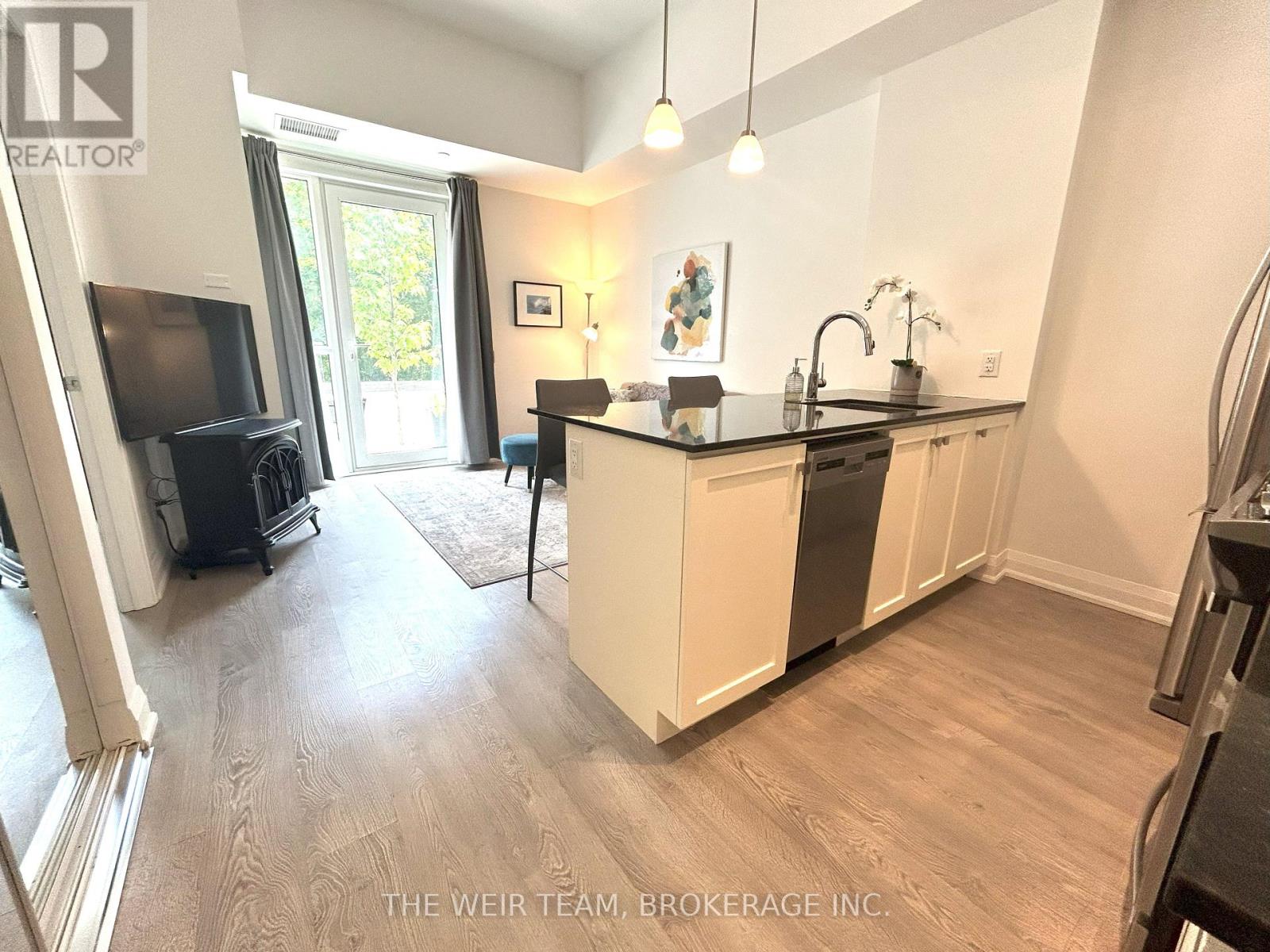 101 - 1400 Kingston Road, Toronto (Birchcliffe-Cliffside), Ontario  M1N 0C2 - Photo 6 - E12213640
