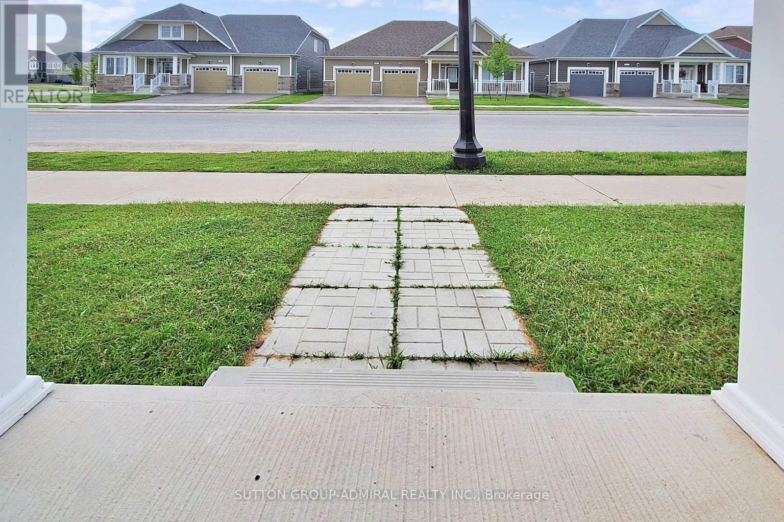 Property at 146 VILLAGE GATE DRIVE image 3
