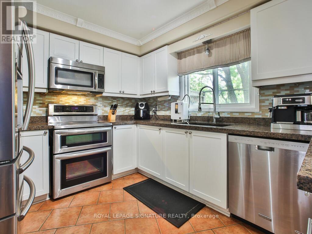 4470 Idlewilde Crescent, Mississauga, Ontario  L5M 4E7 - Photo 13 - W12216942