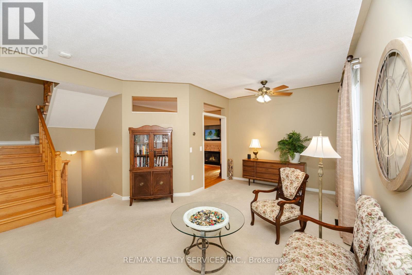 8 Inwood Place, Brampton, Ontario  L6R 1T2 - Photo 8 - W12217975