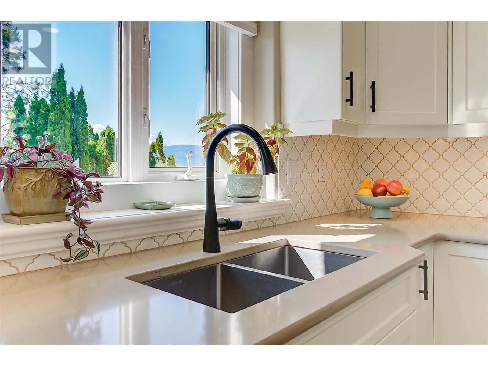 2193 Breckenridge Court, Kelowna, British Columbia  V1V 1W2 - Photo 24 - 10351775
