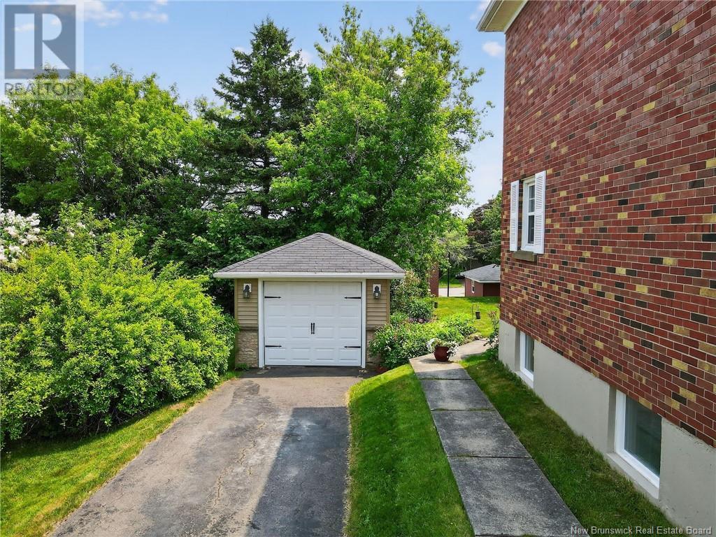 Property at 183 MacBeath Avenue image 3