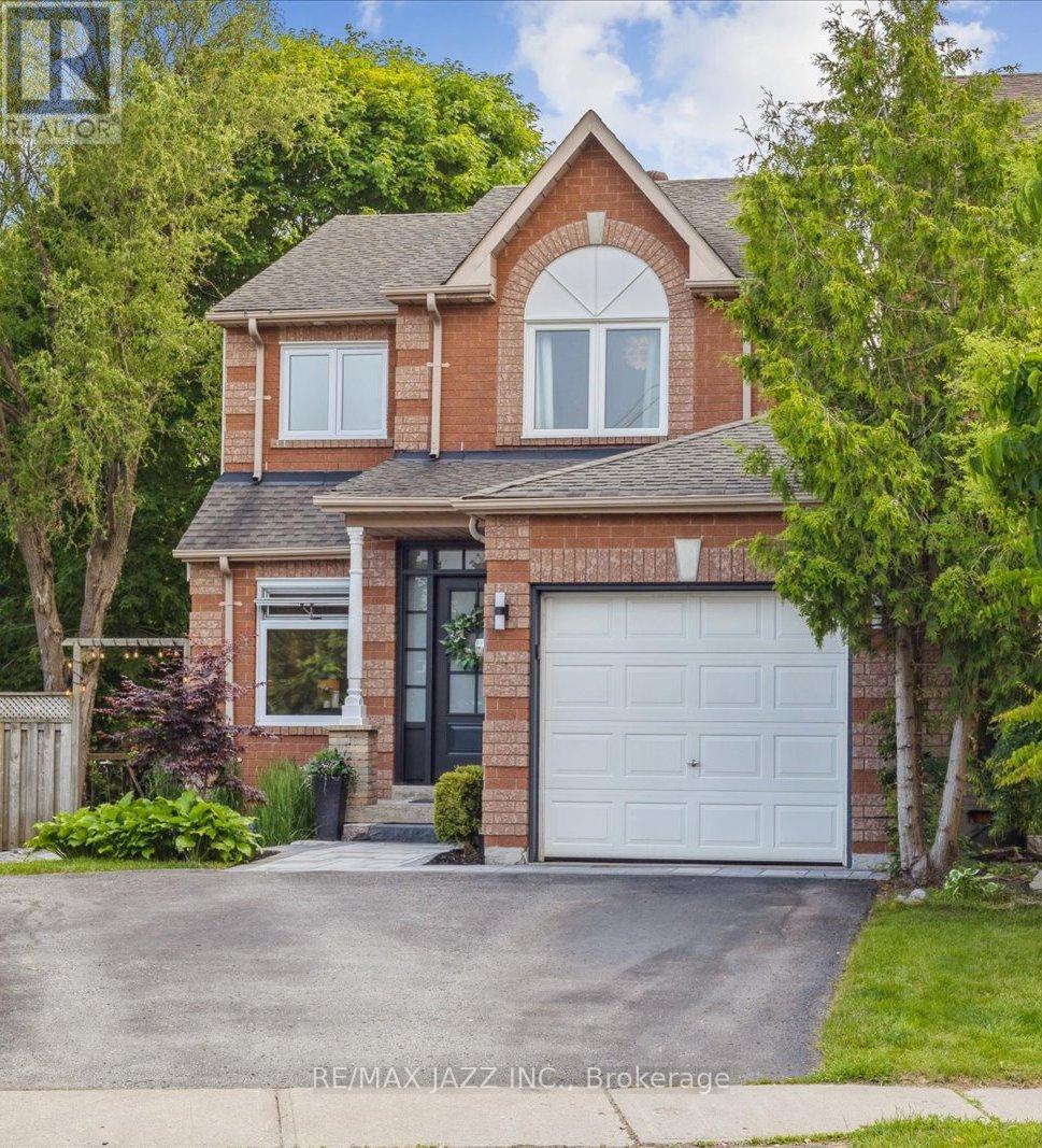 65 FRY CRESCENT, Clarington, Ontario