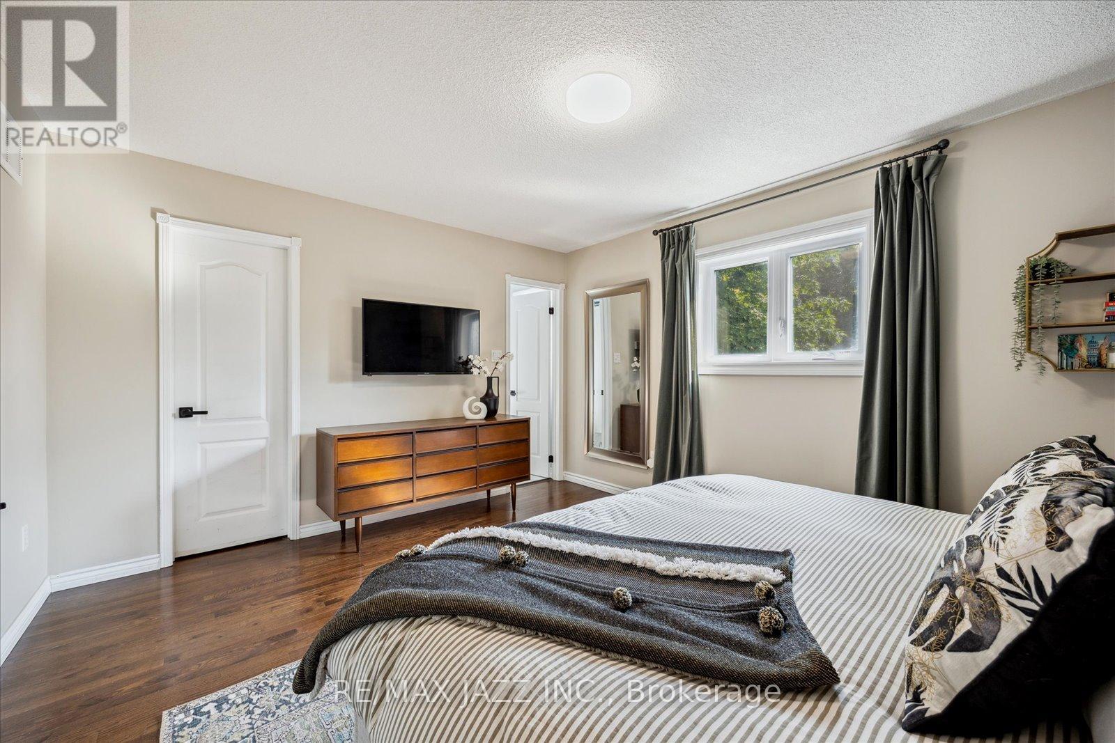 65 Fry Crescent, Clarington, Ontario  L1C 4Y3 - Photo 18 - E12216097